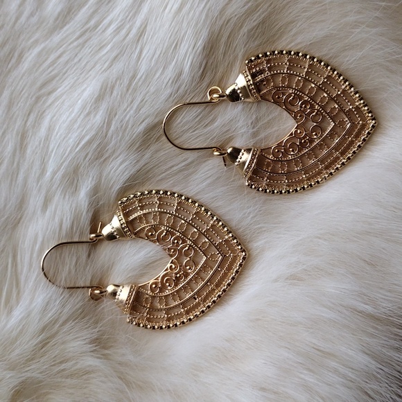Gold boho earrings - Picture 2 of 2